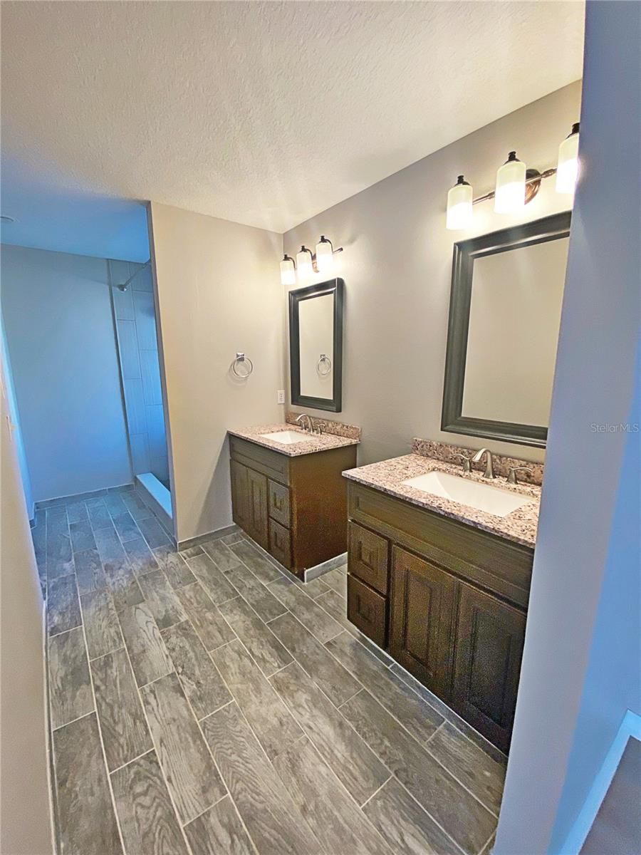 Image 10 of 21 For 16834 Rockwell Heights Lane