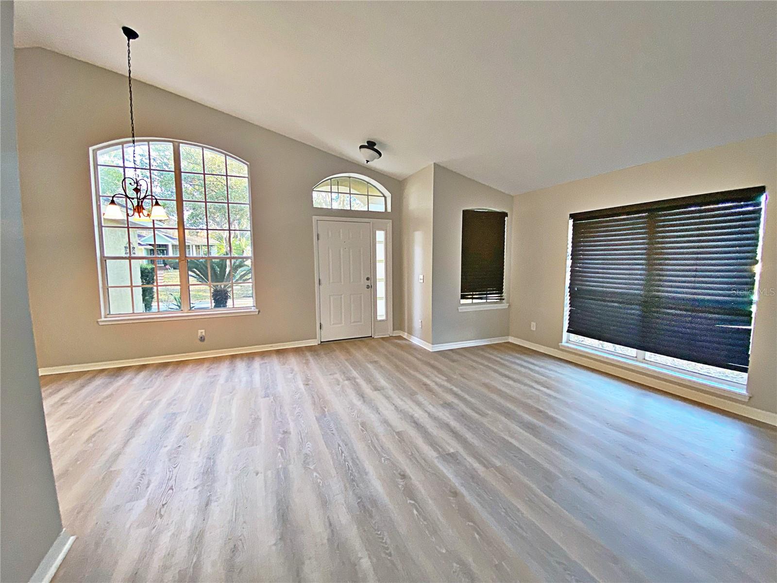 Image 4 of 21 For 16834 Rockwell Heights Lane