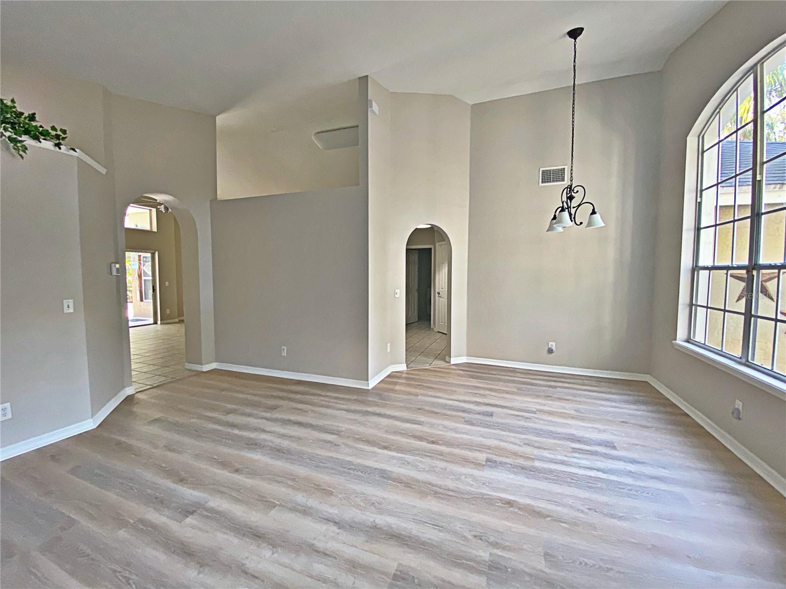 Image 7 of 21 For 16834 Rockwell Heights Lane