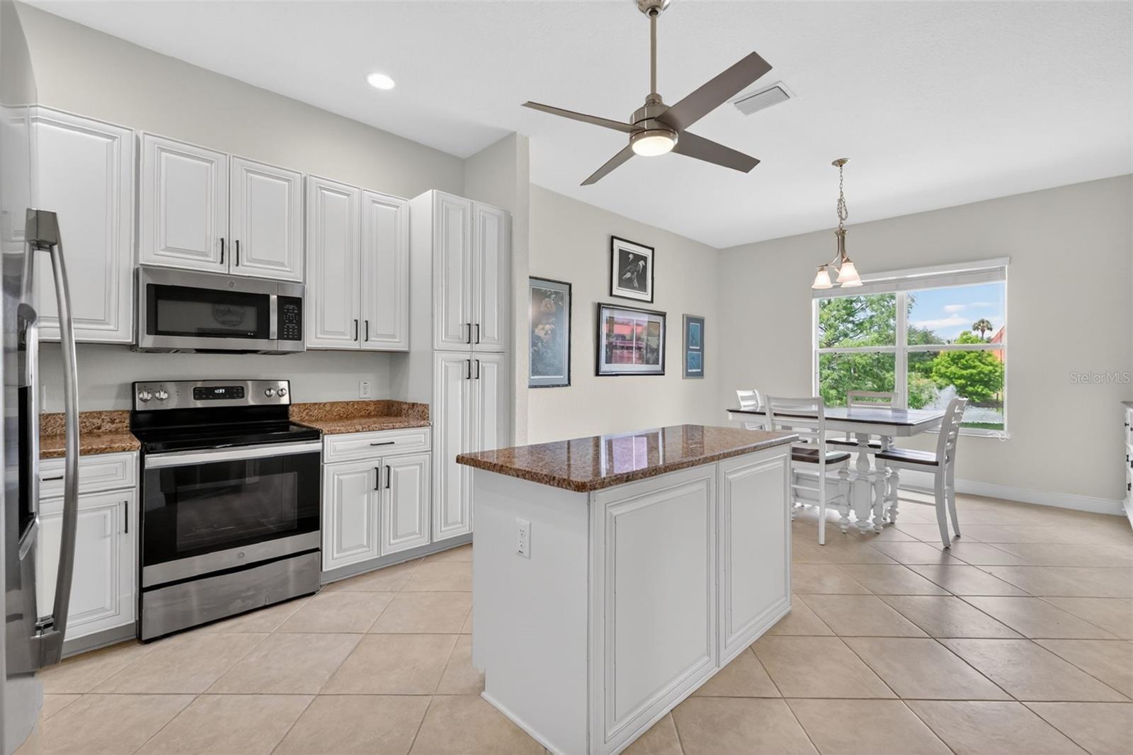Image 12 of 49 For 10180 Lake Miona Way