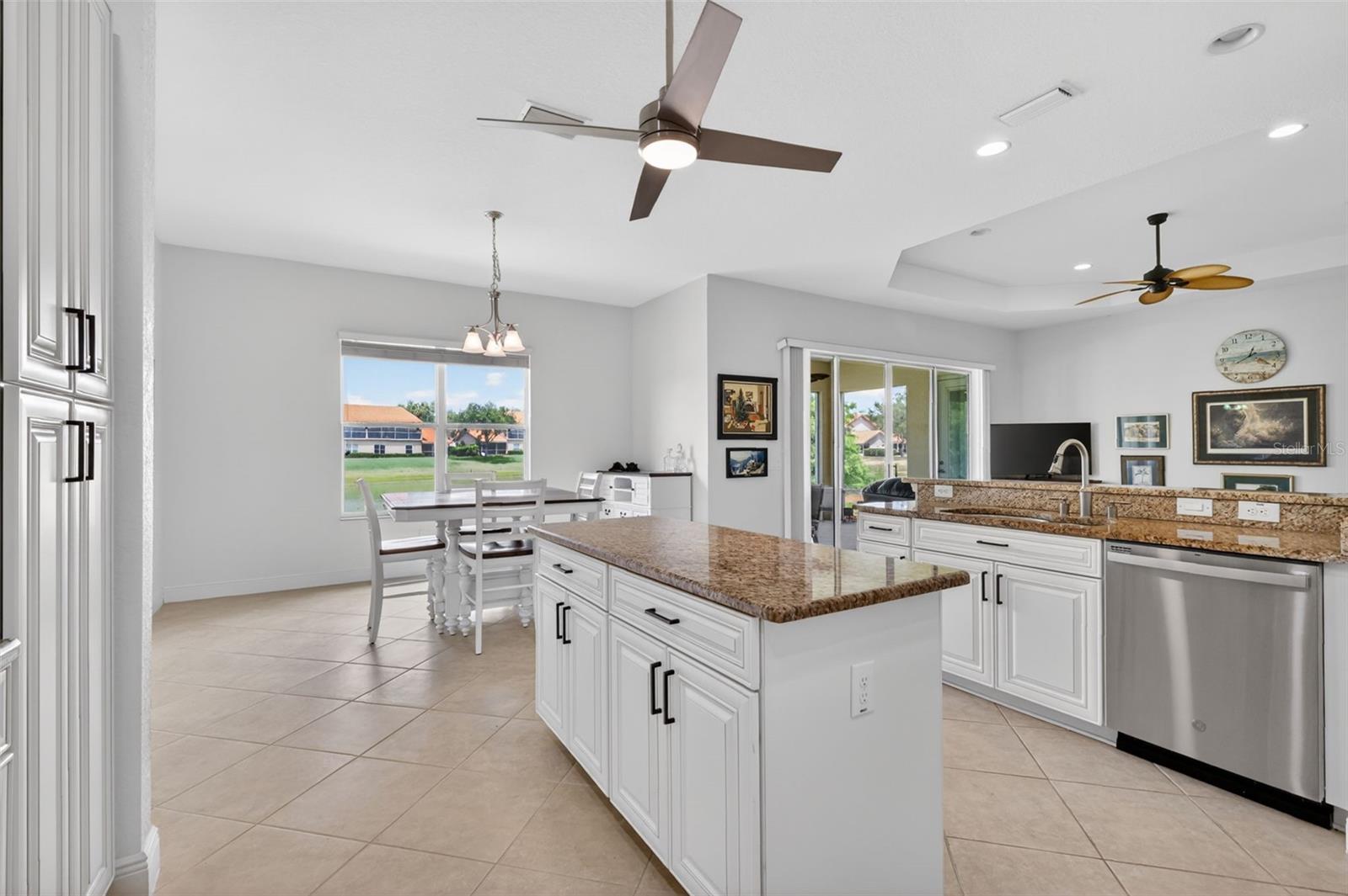 Image 13 of 49 For 10180 Lake Miona Way