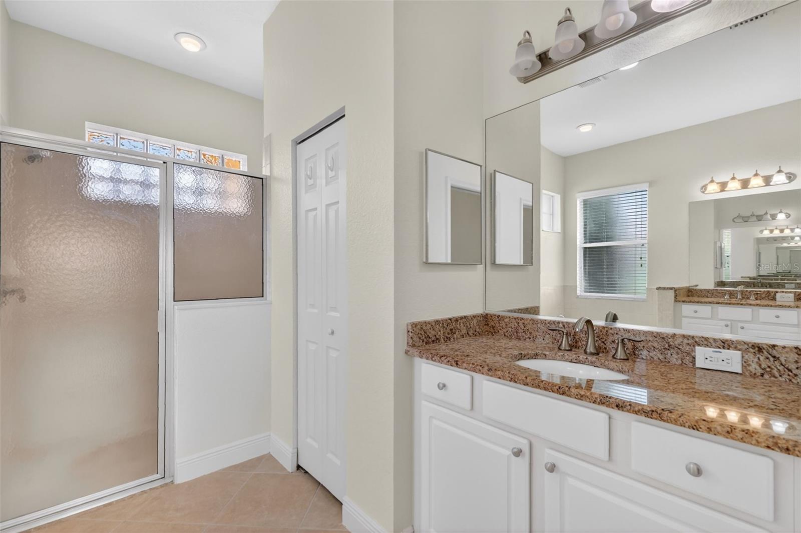 Image 23 of 49 For 10180 Lake Miona Way