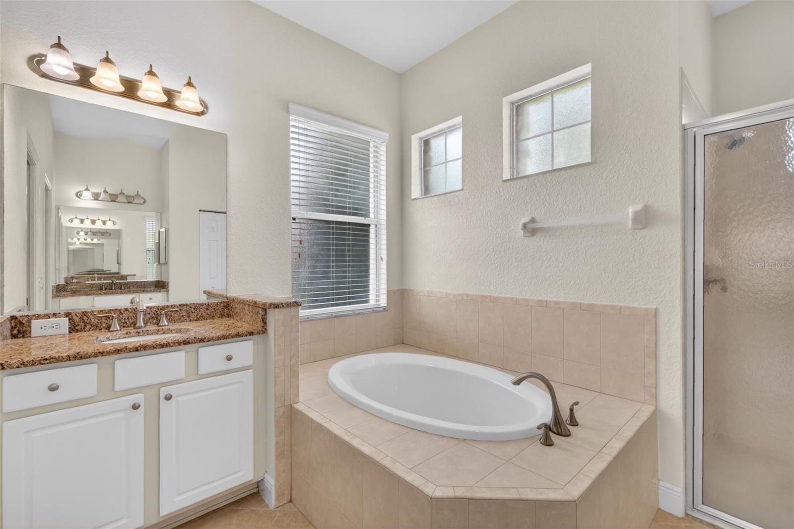 Image 24 of 49 For 10180 Lake Miona Way
