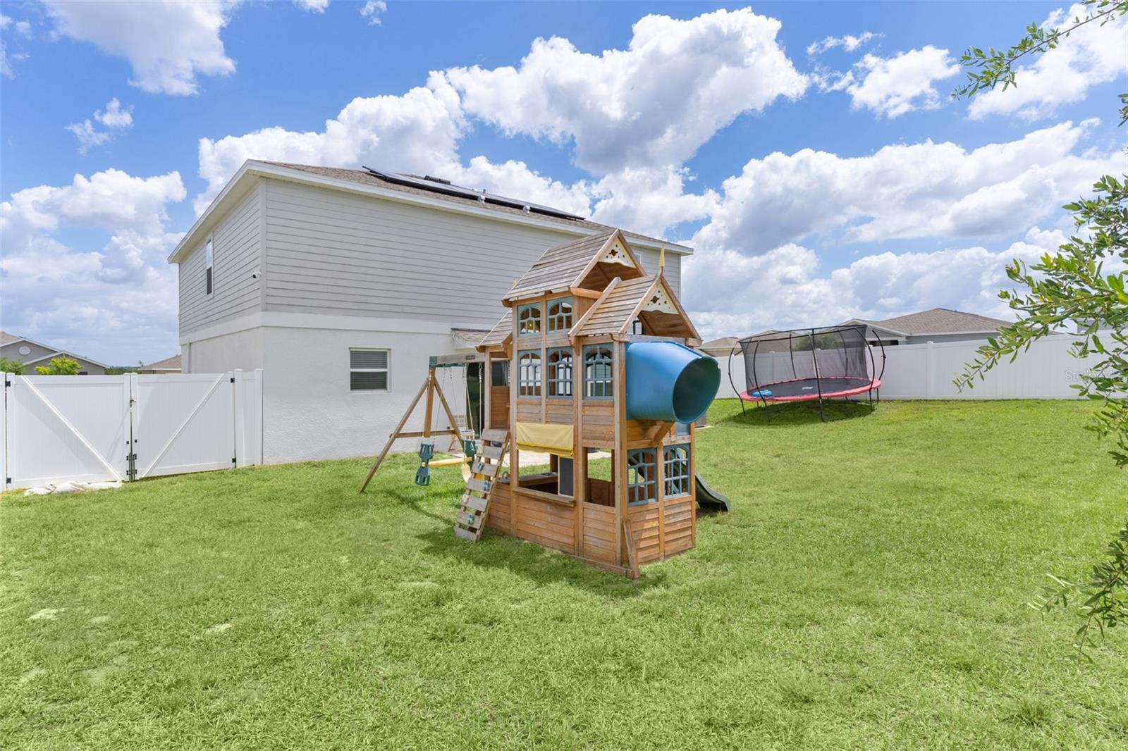 Image 12 of 73 For 779 Kapi Drive