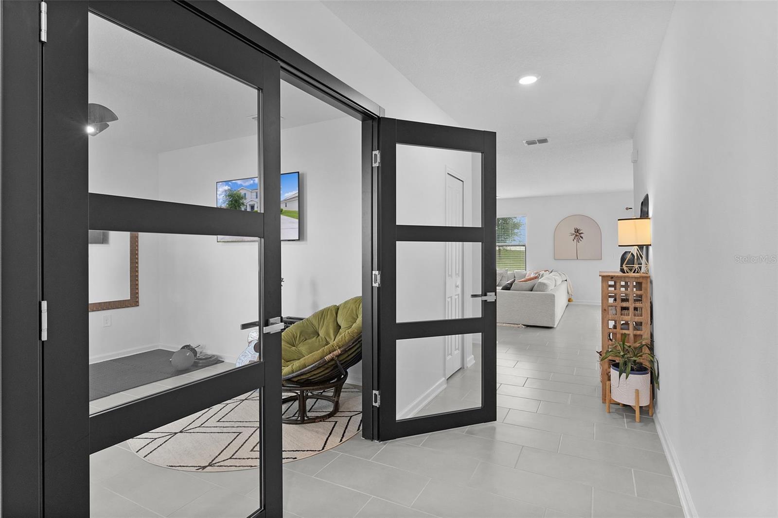 Image 15 of 73 For 779 Kapi Drive