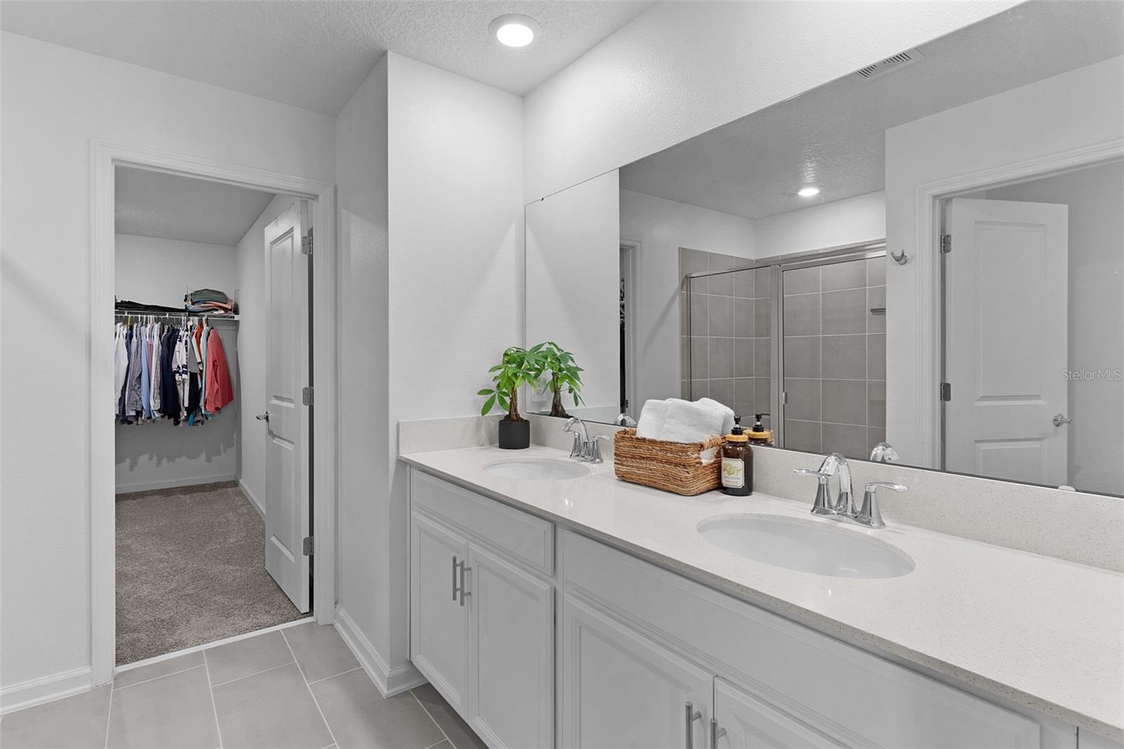 Image 40 of 73 For 779 Kapi Drive
