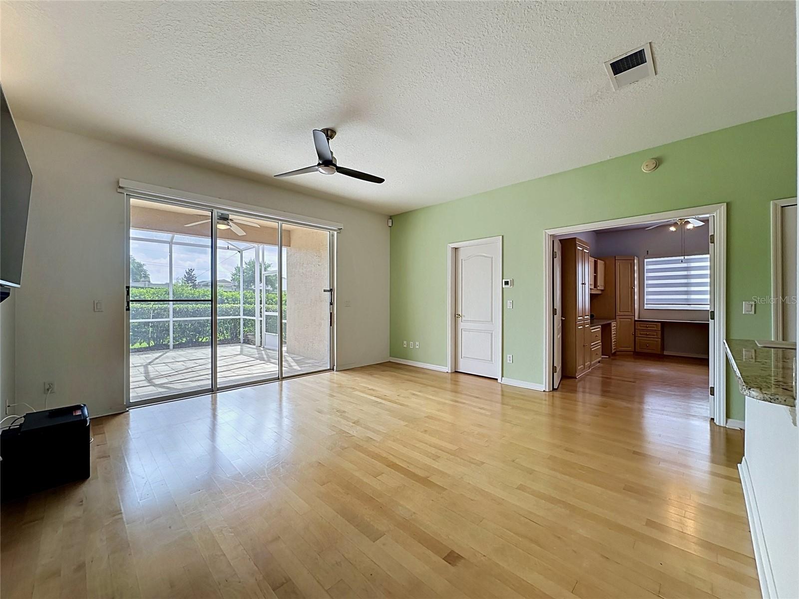 Image 15 of 67 For 4127 Kingsley Street