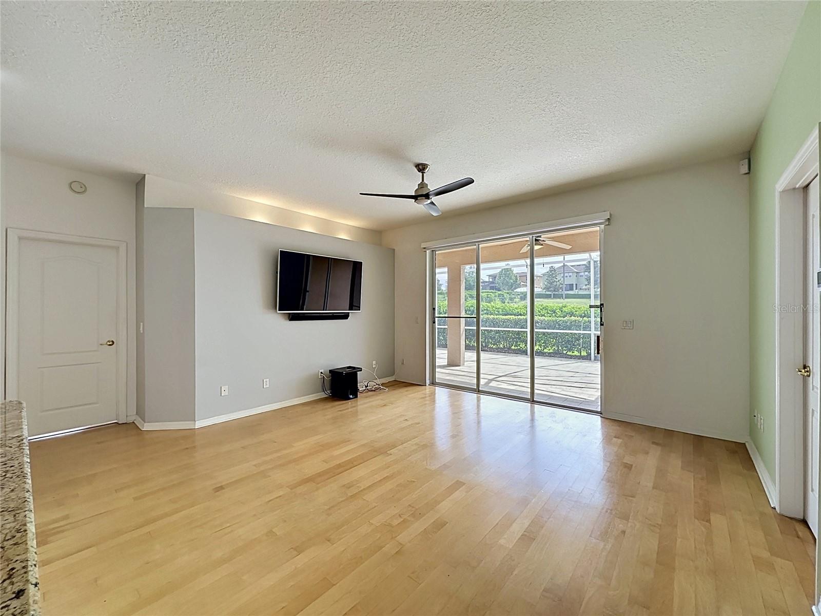 Image 16 of 67 For 4127 Kingsley Street