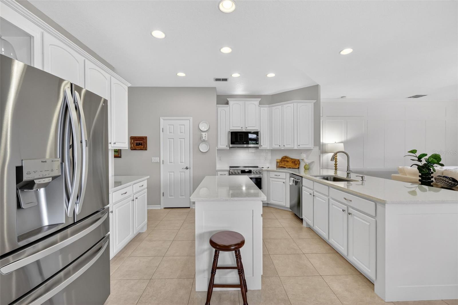 Image 16 of 55 For 9096 Laurel Ridge Drive