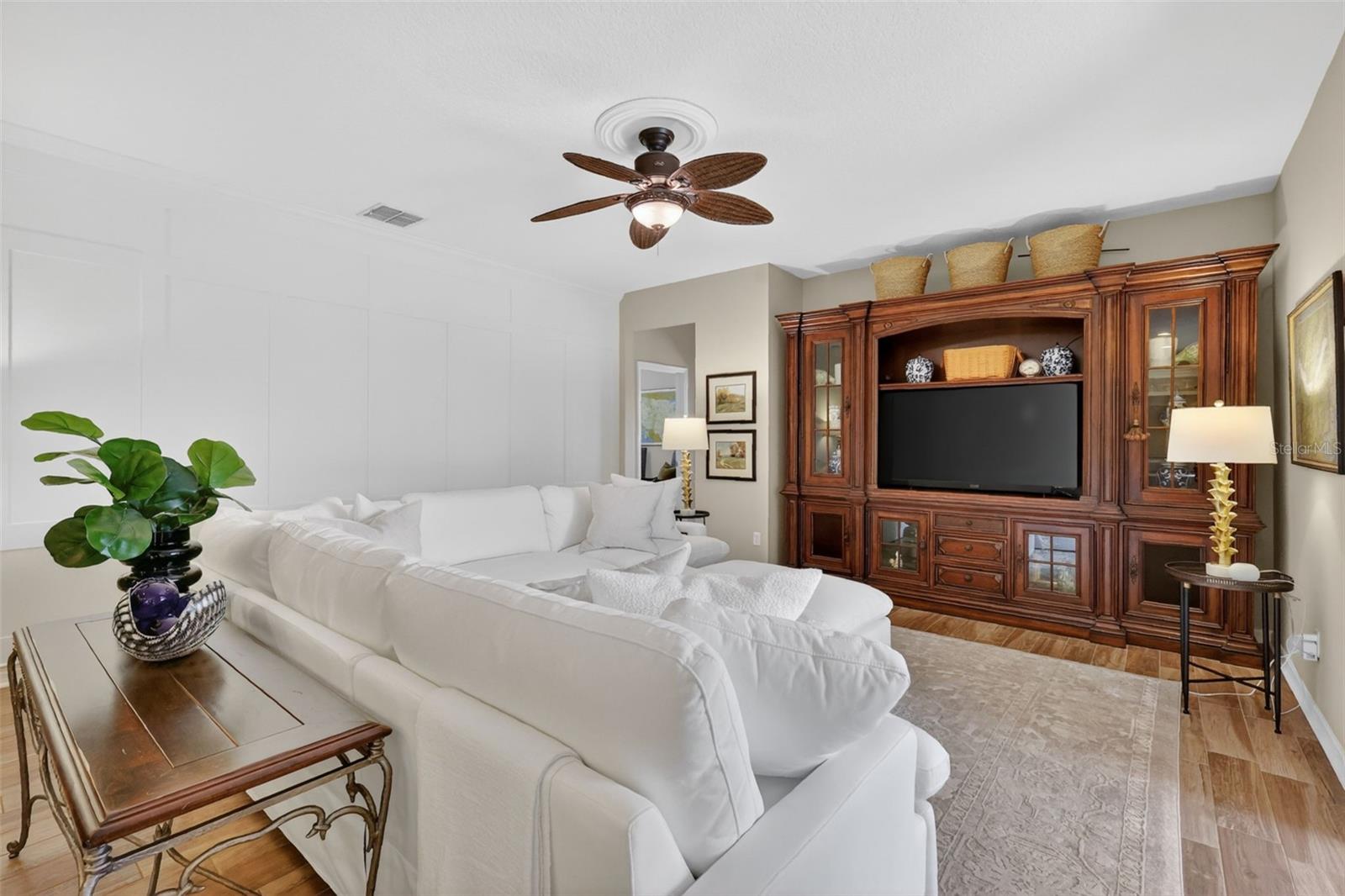 Image 20 of 55 For 9096 Laurel Ridge Drive