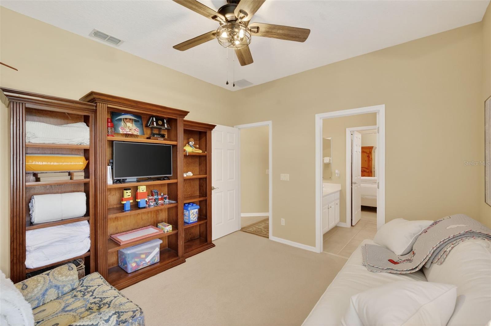 Image 31 of 55 For 9096 Laurel Ridge Drive