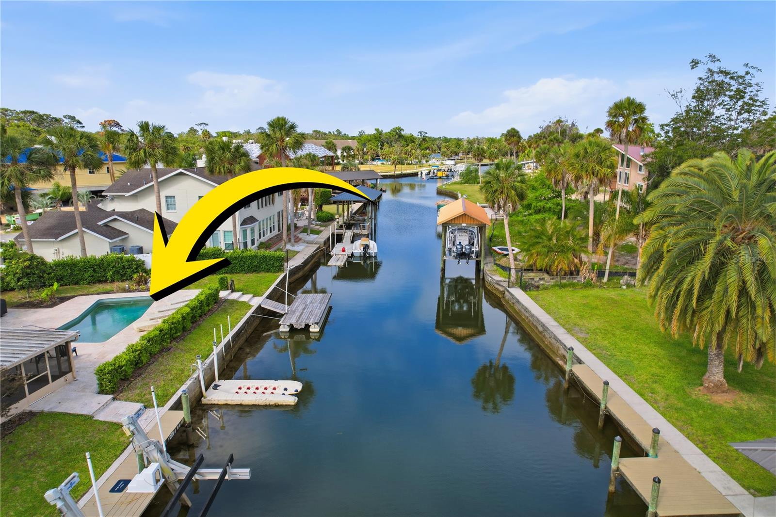 Image 36 of 49 For 9235 Harbor Isle Court