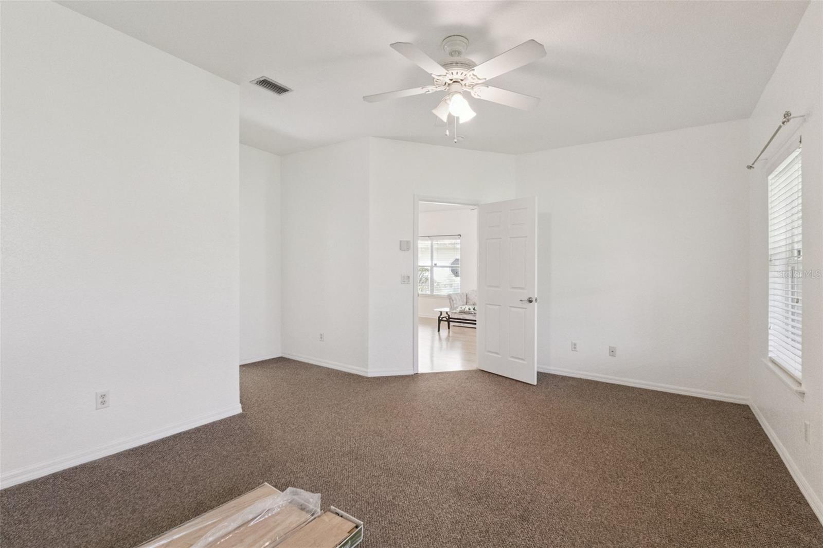 Image 11 of 51 For 9073 Saint Andrews Way