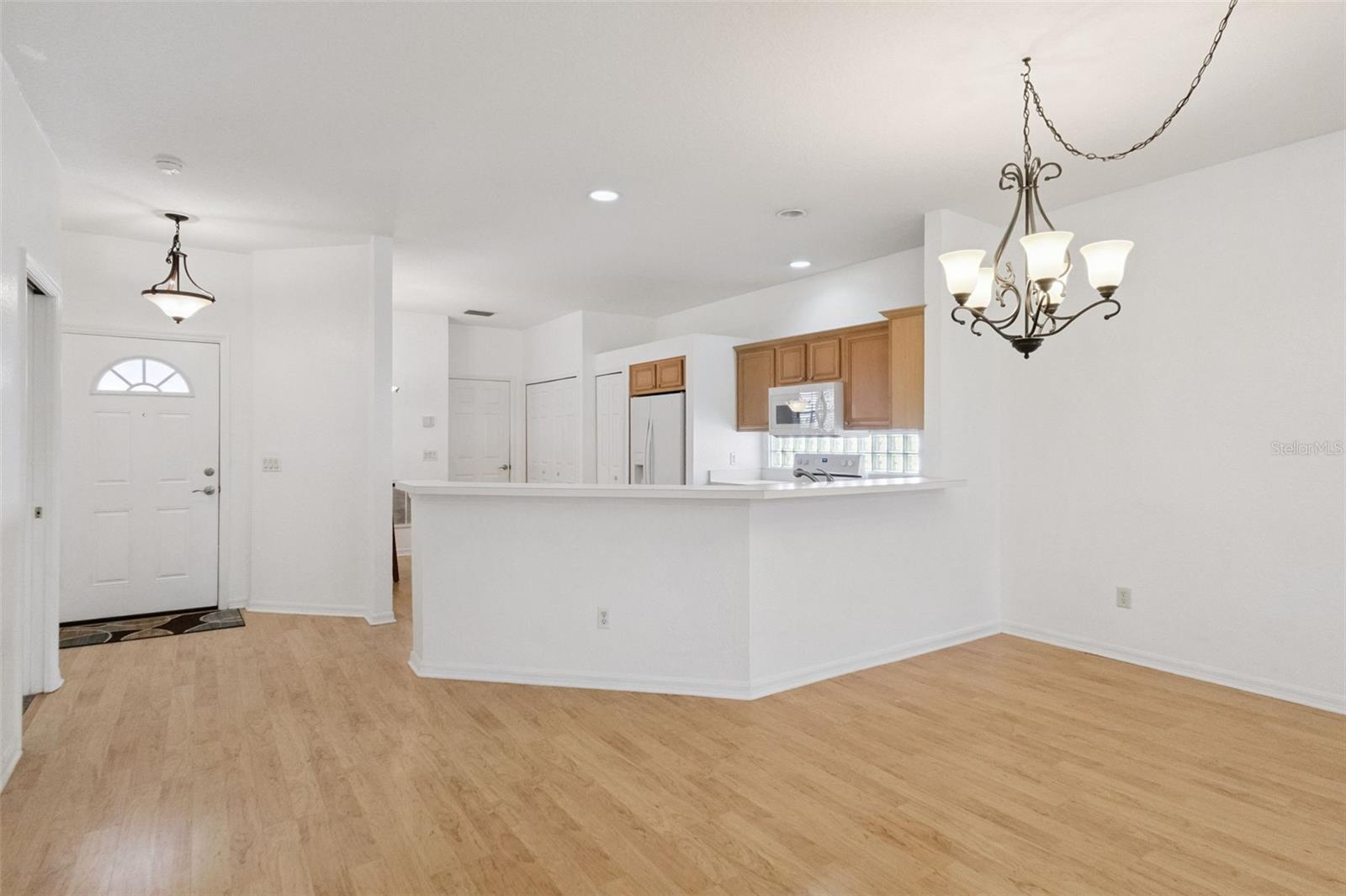 Image 7 of 51 For 9073 Saint Andrews Way