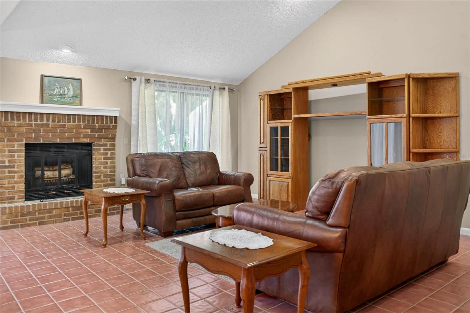 Listing photo id 9 for 603 Waterwood Drive