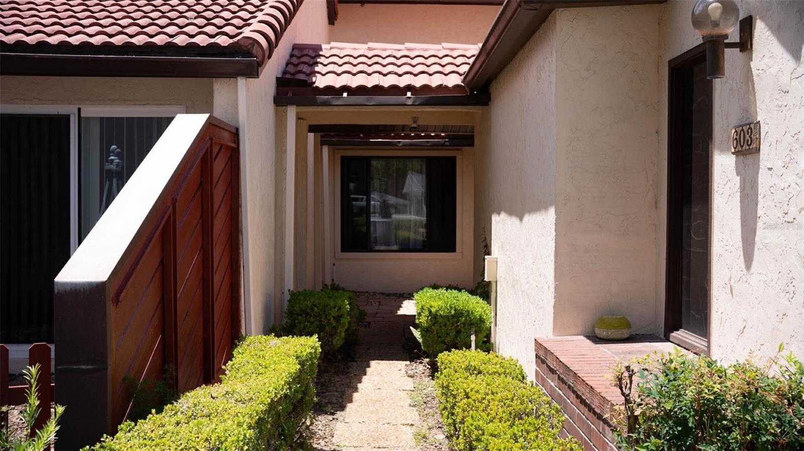 Listing photo id 0 for 603 Waterwood Drive