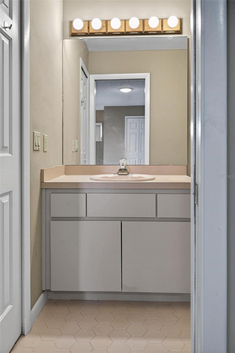 Listing photo id 22 for 603 Waterwood Drive
