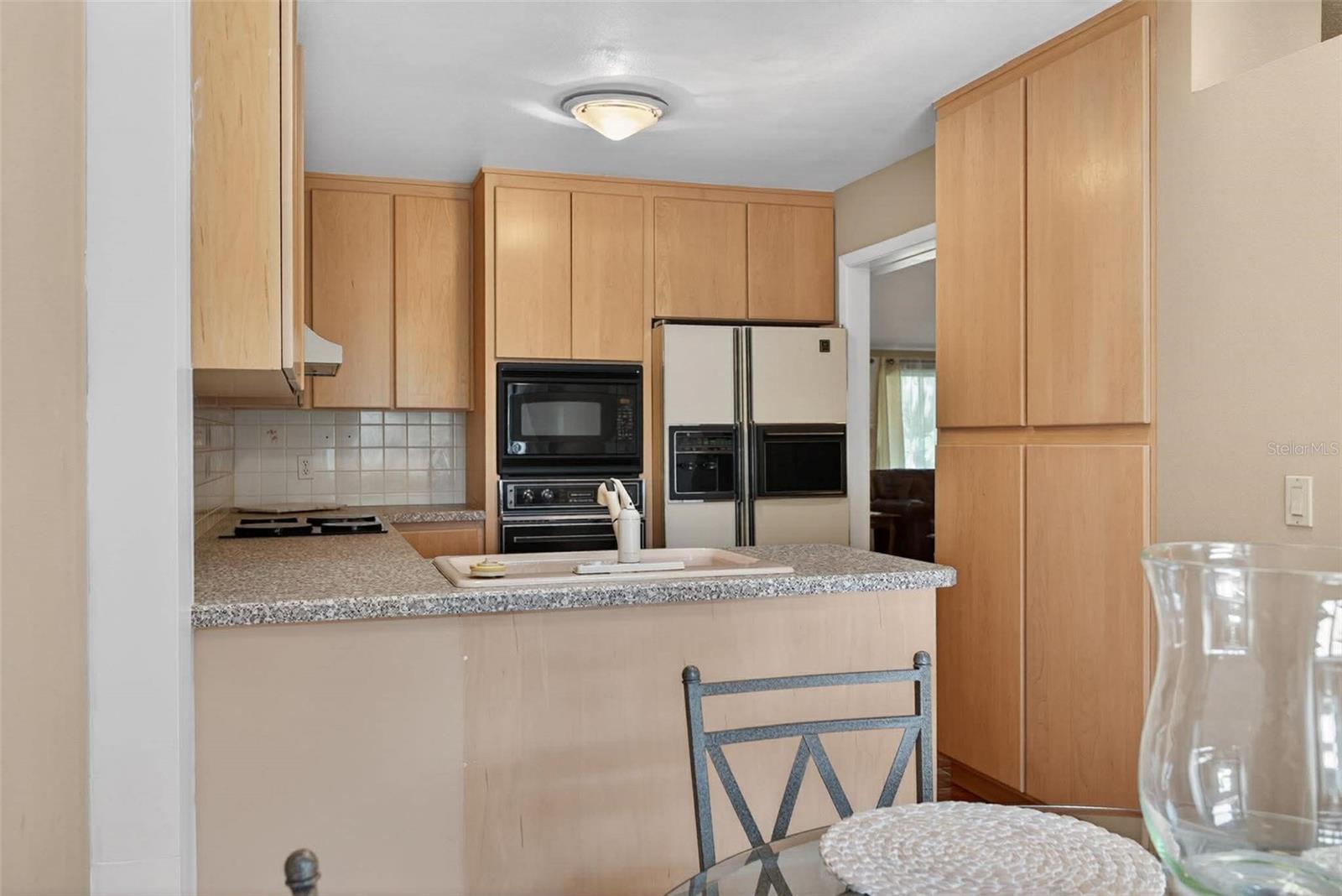 Listing photo id 3 for 603 Waterwood Drive