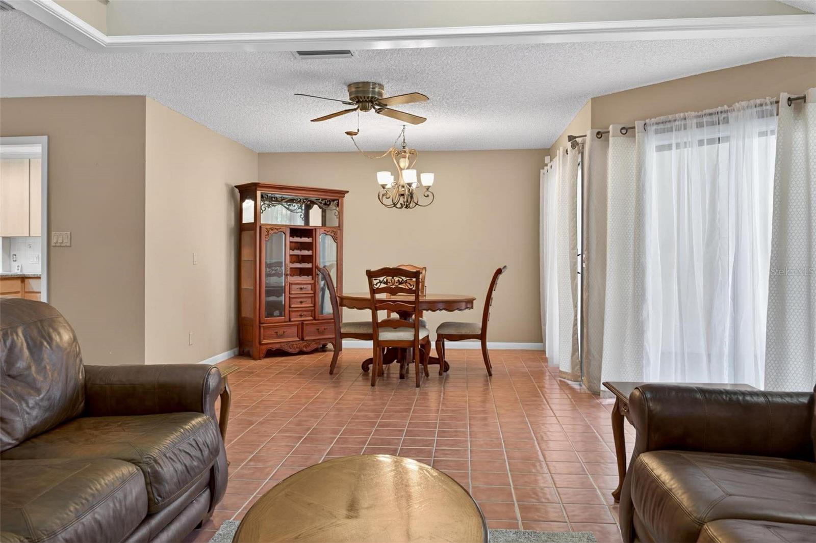 Listing photo id 6 for 603 Waterwood Drive