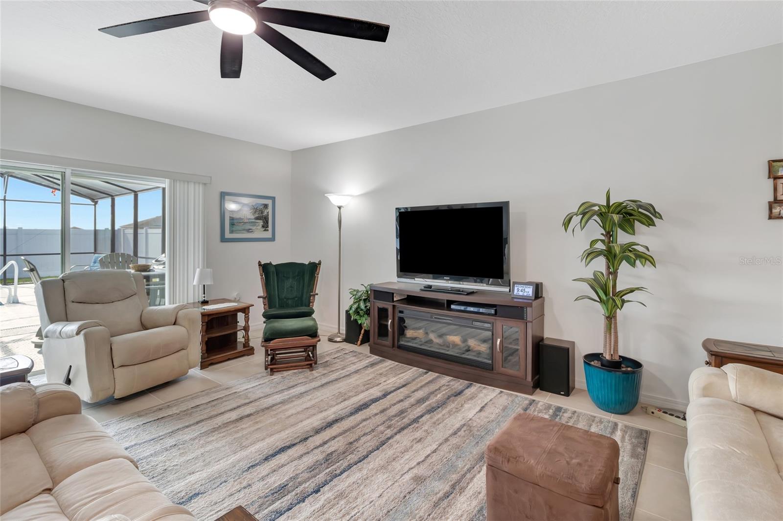 Image 10 of 53 For 1115 Calico Pointe Circle