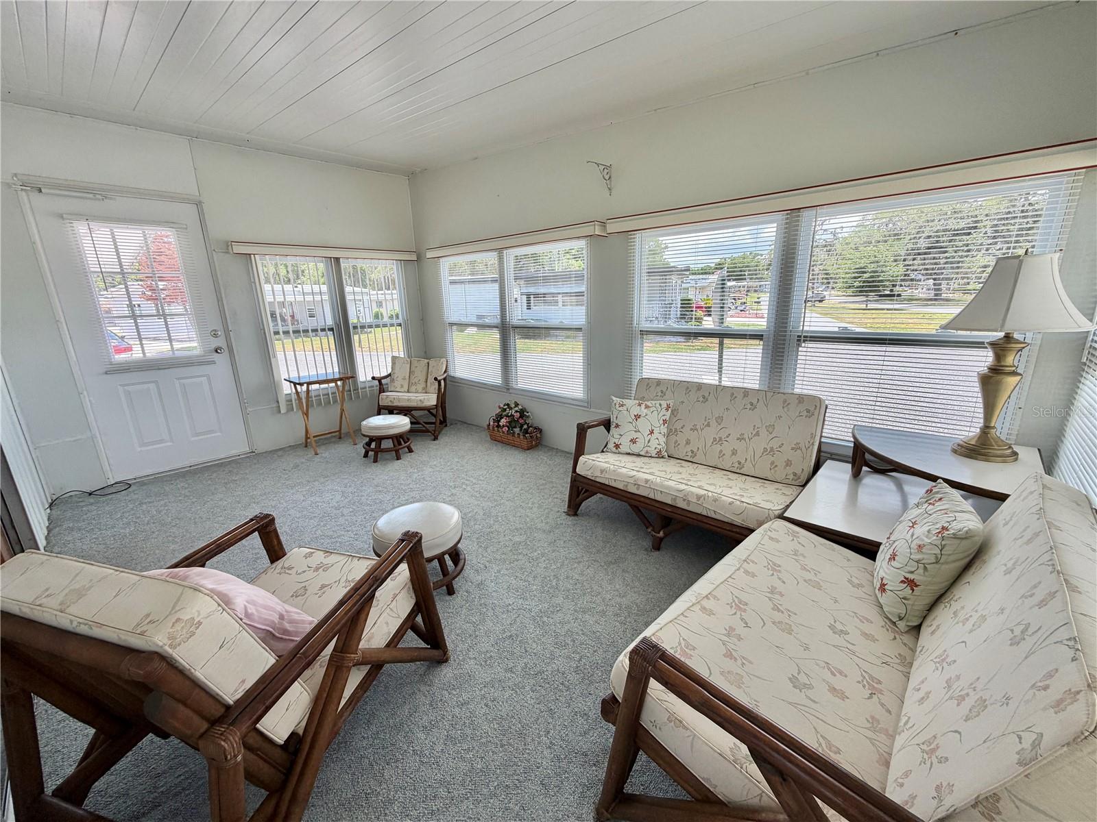 Image 11 of 47 For 223 Hawthorne Boulevard