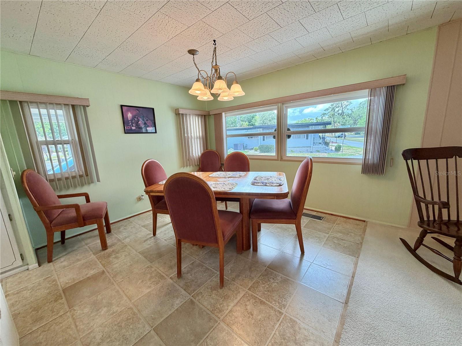Image 13 of 47 For 223 Hawthorne Boulevard