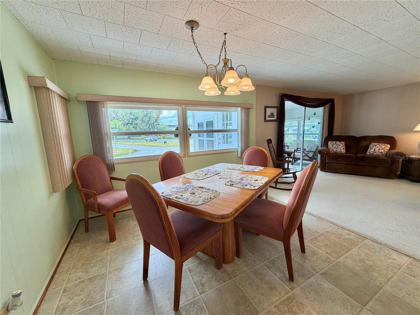 Image 4 of 47 For 223 Hawthorne Boulevard