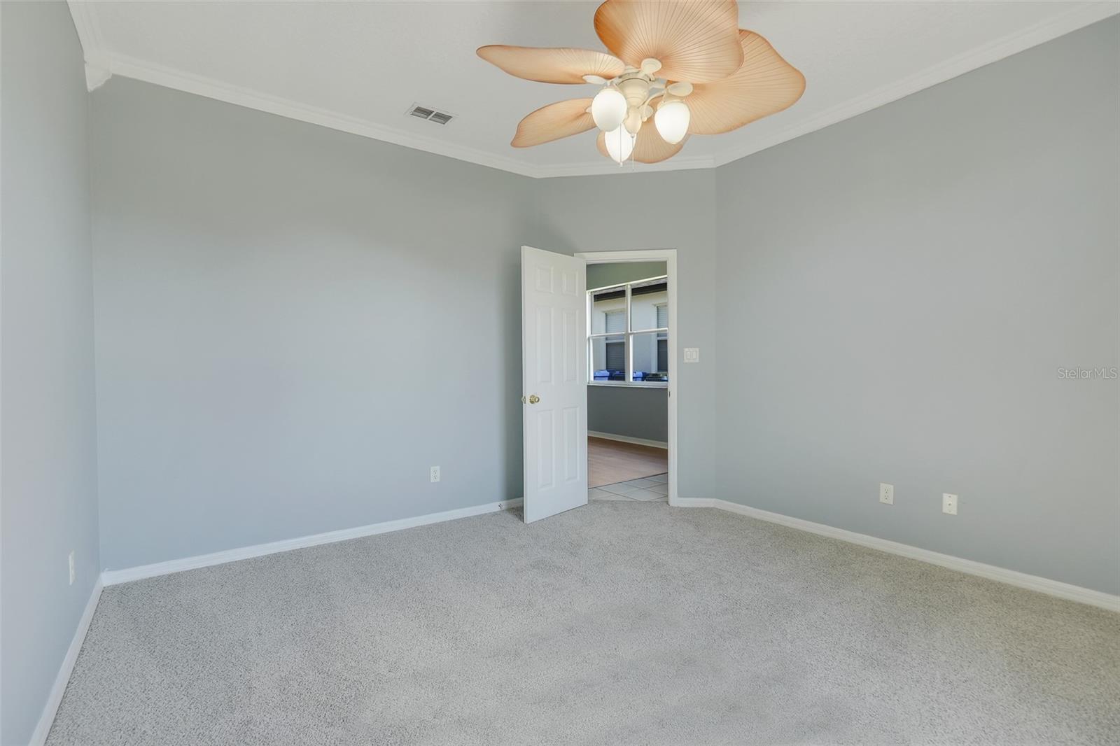 Image 11 of 35 For 1141 Greenley Avenue
