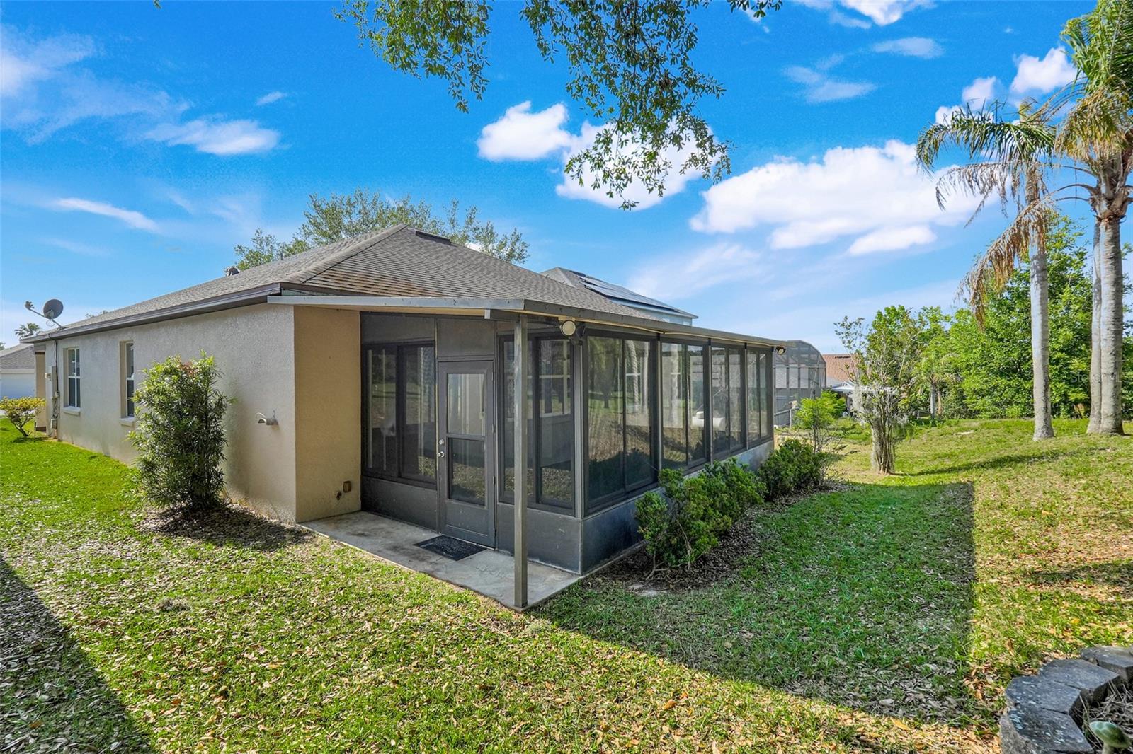 Image 19 of 35 For 1141 Greenley Avenue