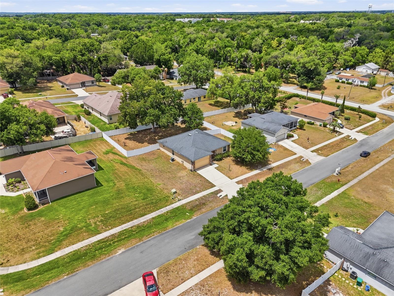 Image 6 of 39 For 306 Stonepoint Lane