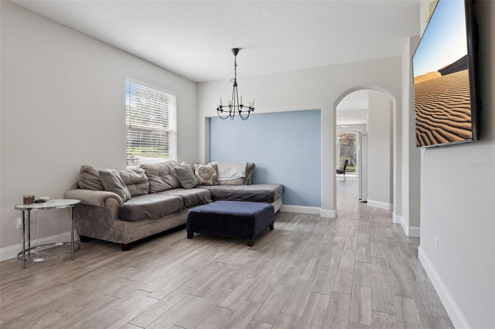 Image 7 of 35 For 465 Rob Roy Drive
