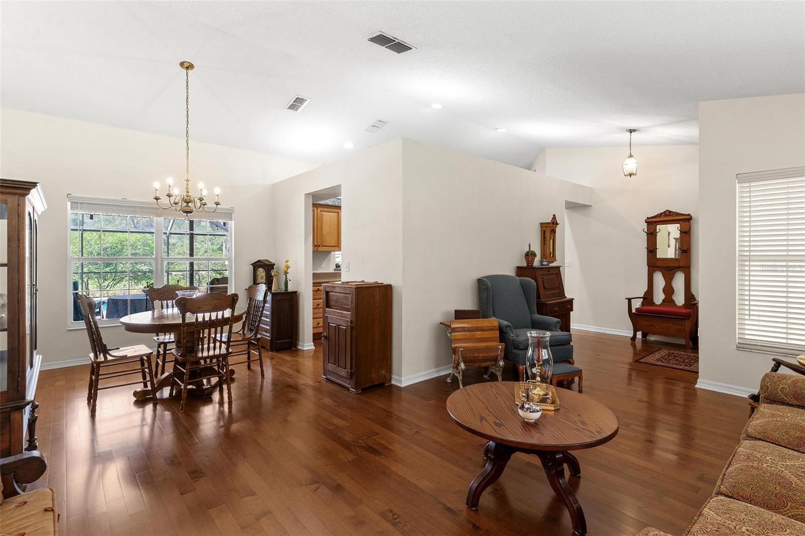 Image 9 of 42 For 4024 Eagle Ridge Road