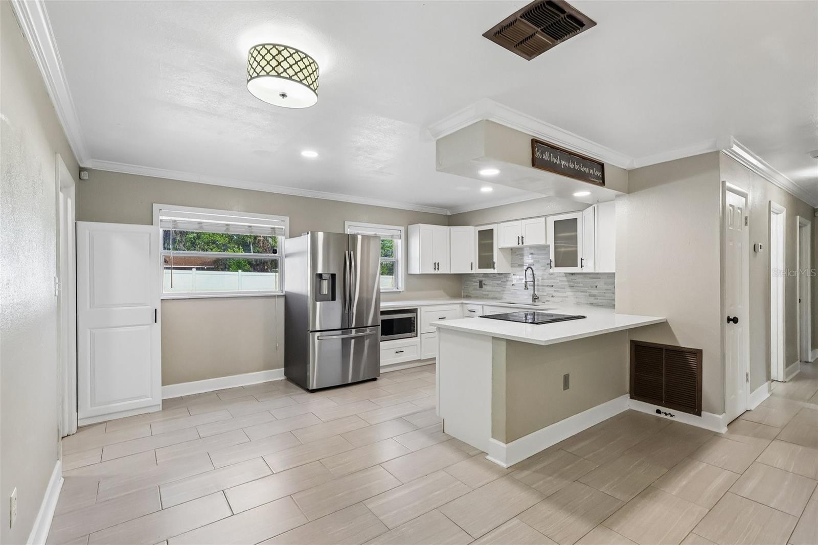 Image 11 of 37 For 321 11th Avenue