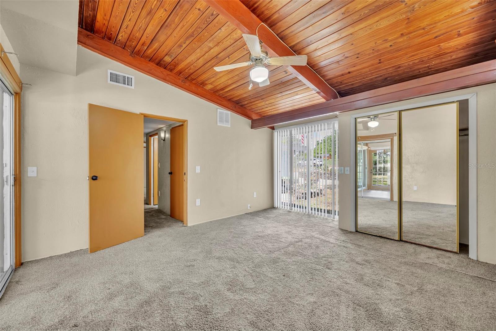 Image 22 of 67 For 13450 105th Terrace
