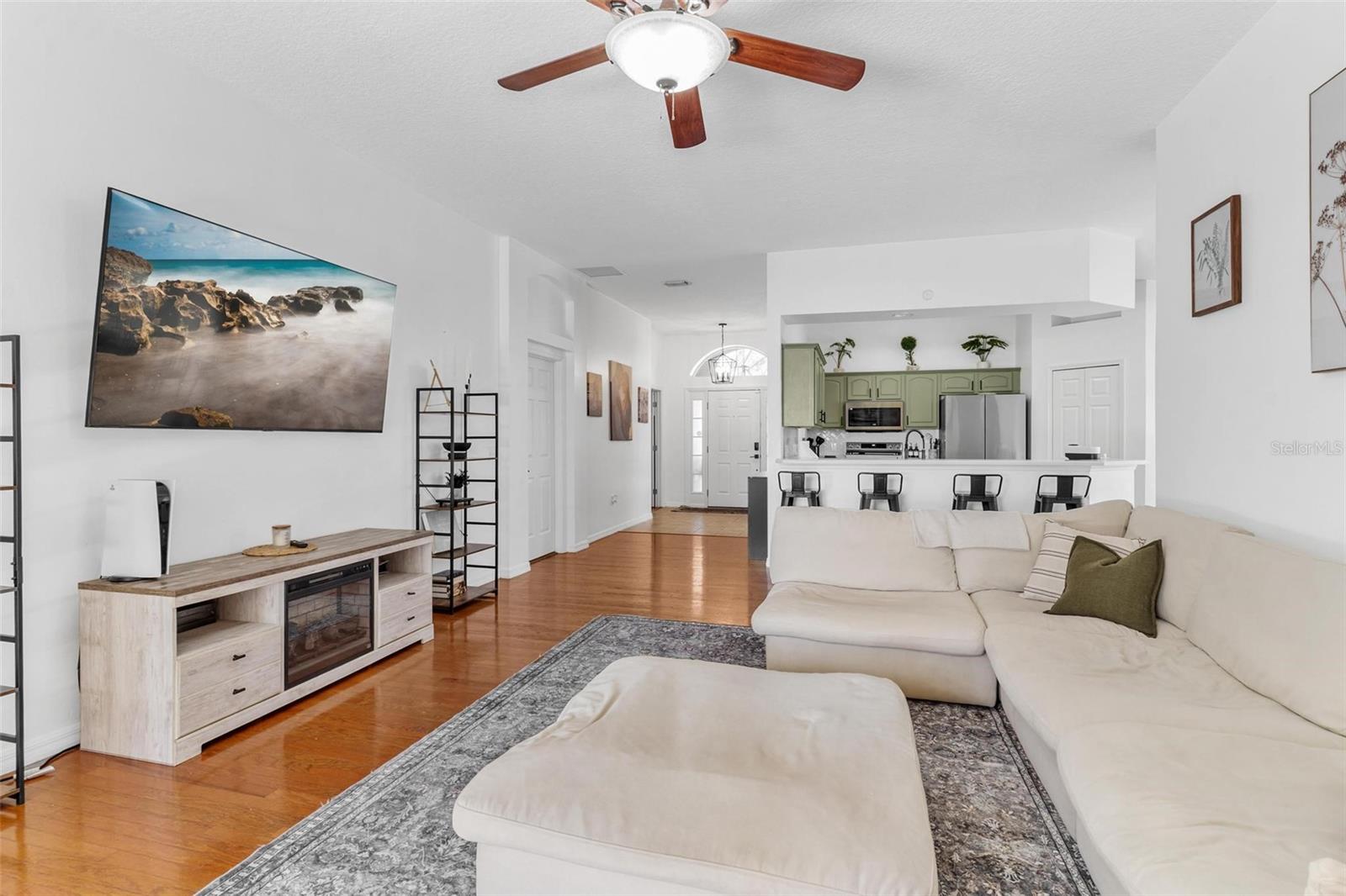 Image 10 of 44 For 10342 Pleasant View Drive