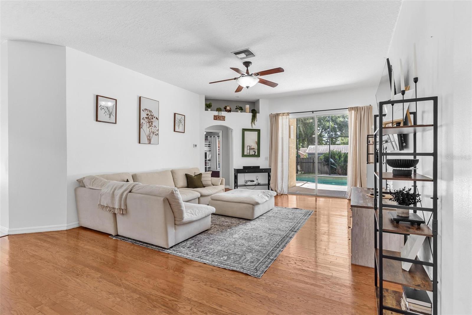 Image 8 of 44 For 10342 Pleasant View Drive