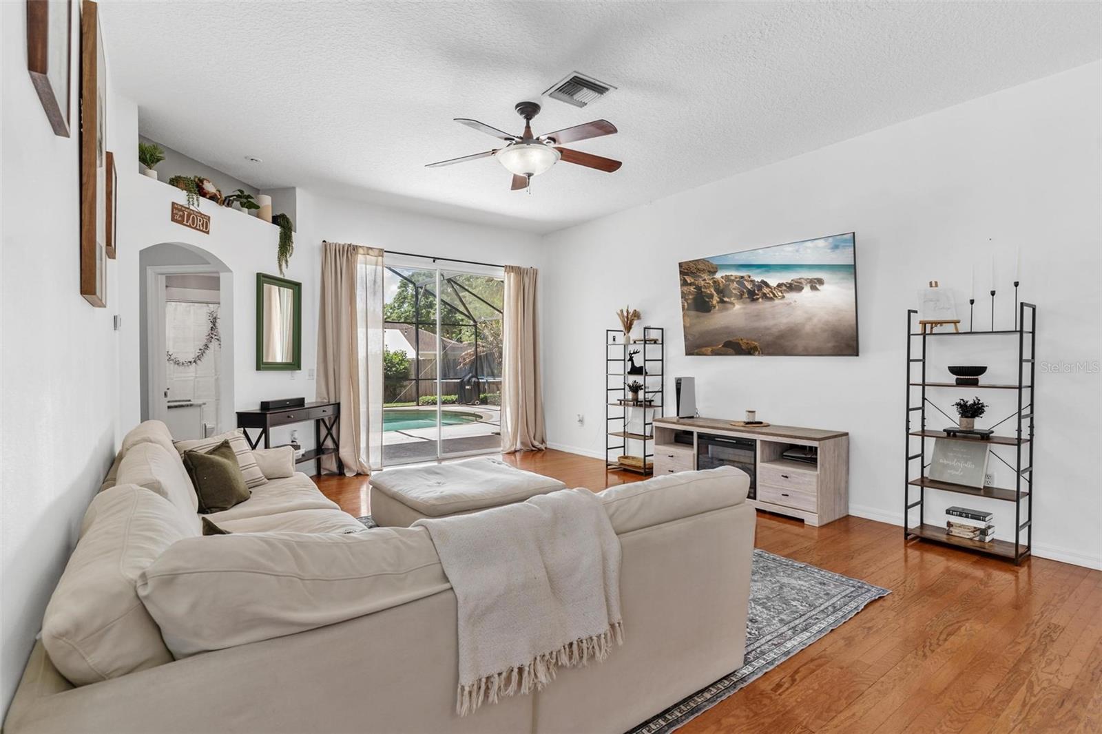 Image 9 of 44 For 10342 Pleasant View Drive