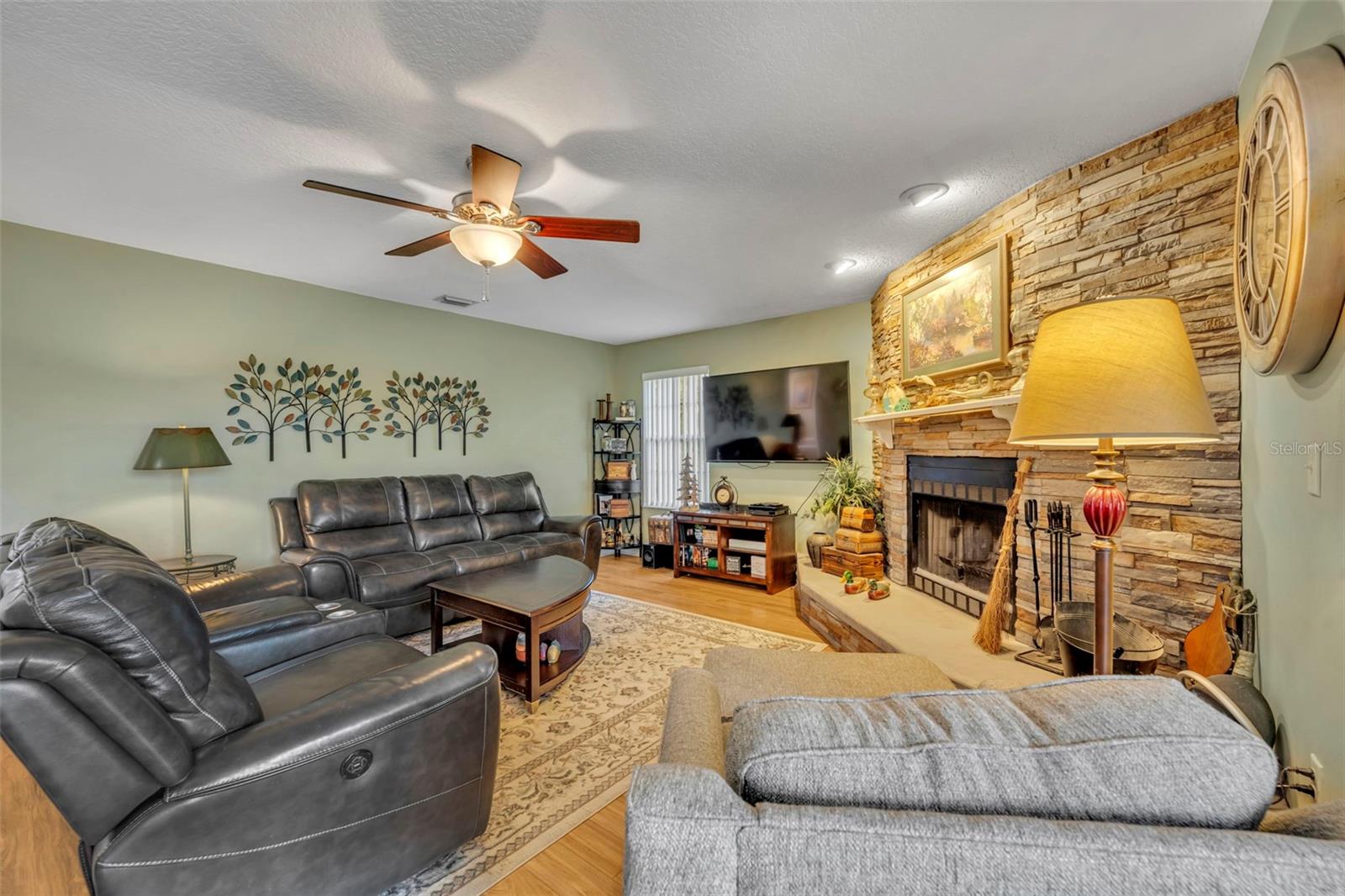 Image 13 of 78 For 15241 Shady Lane