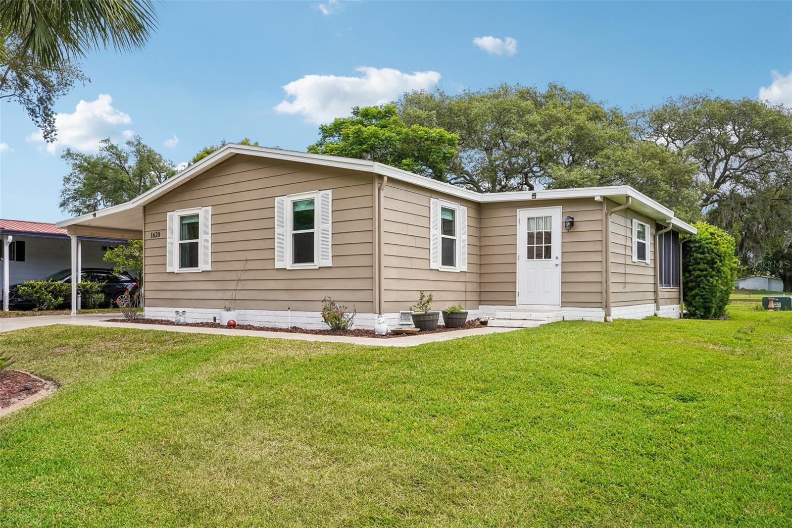 Image 3 of 43 For 1620 Schwartz Boulevard