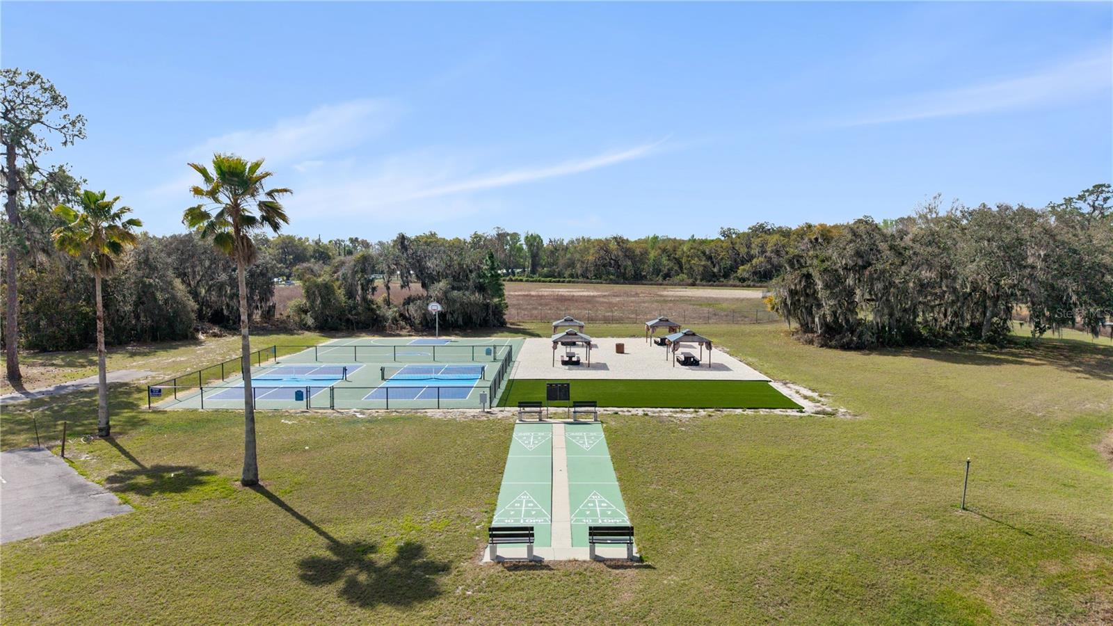 Image 10 of 39 For 17203 Sandalwood Drive