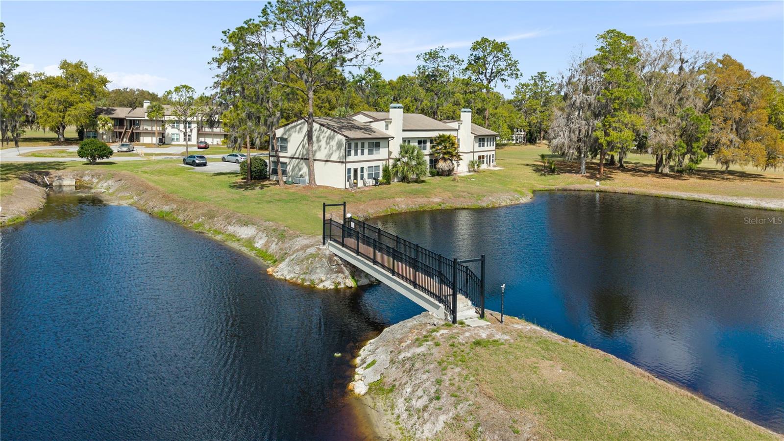 Image 16 of 39 For 17203 Sandalwood Drive
