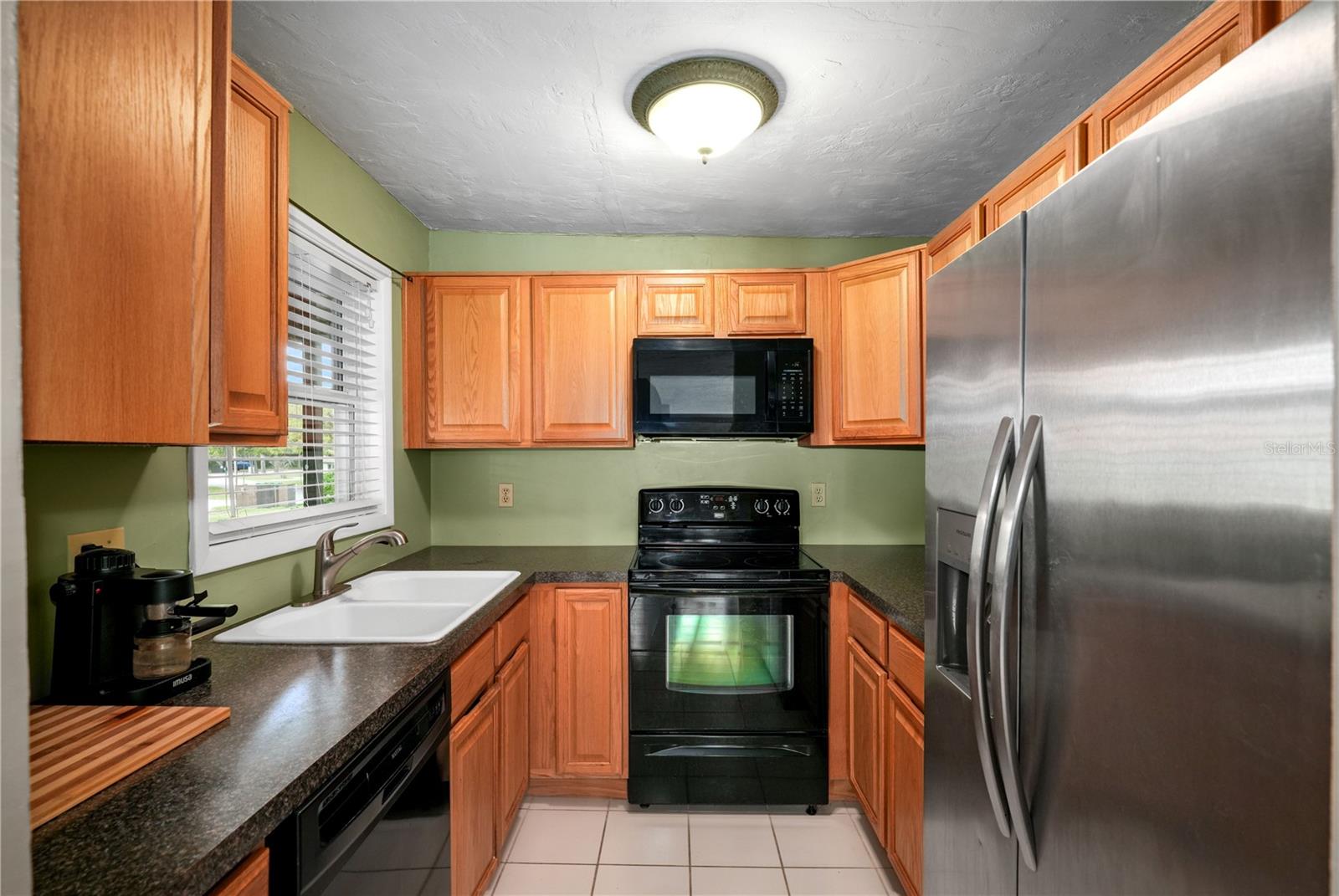 Image 28 of 39 For 17203 Sandalwood Drive