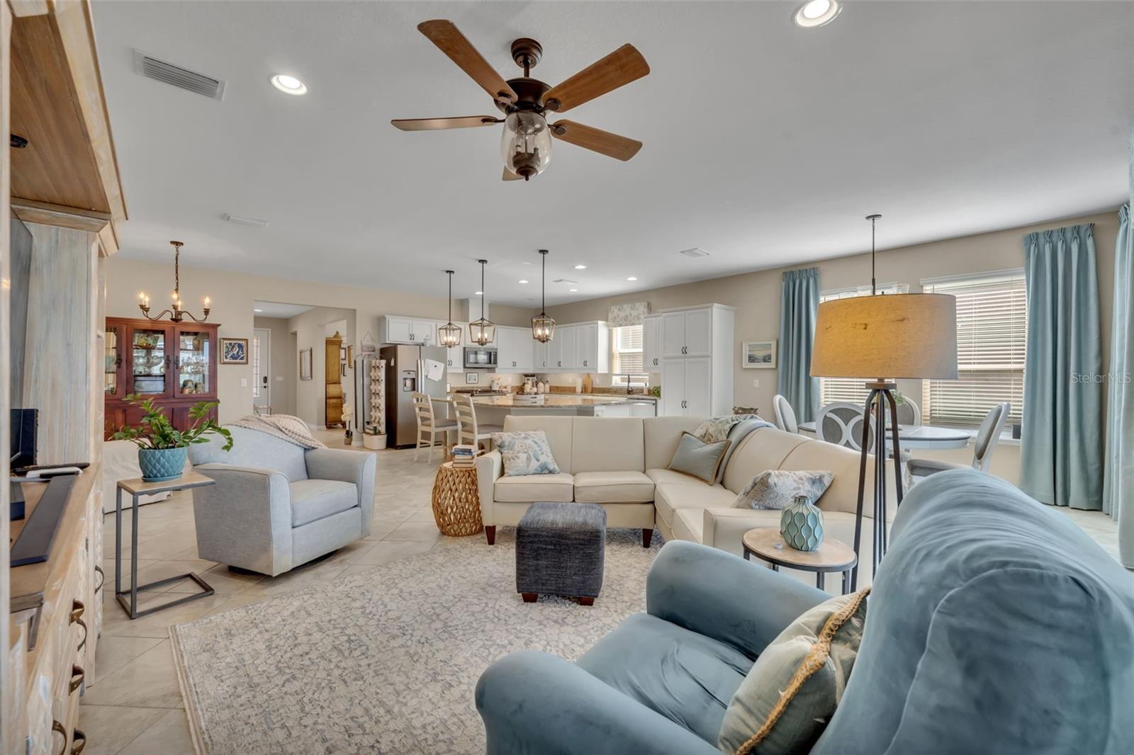 Image 33 of 67 For 615 Conservation Boulevard