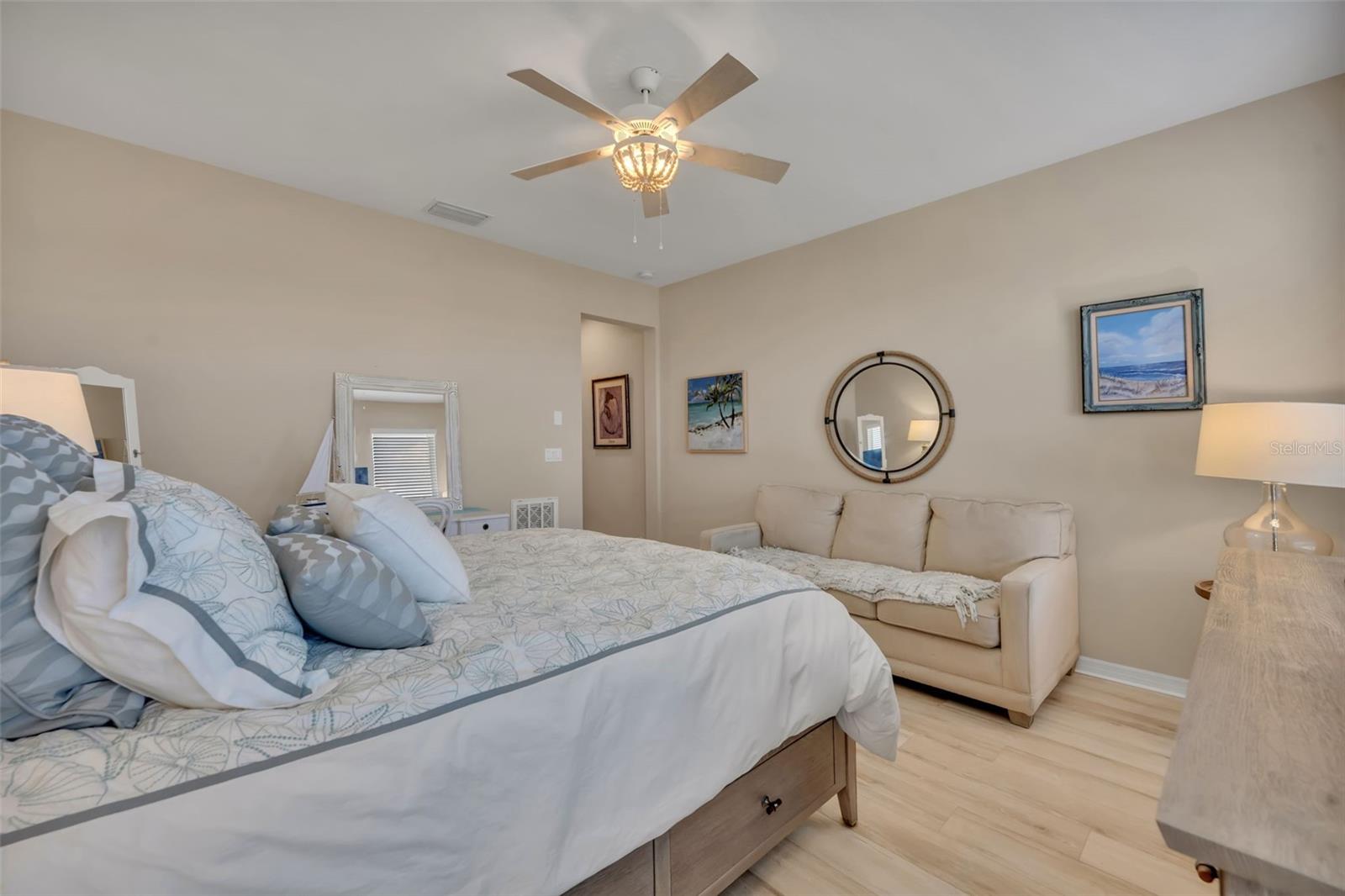 Image 35 of 67 For 615 Conservation Boulevard