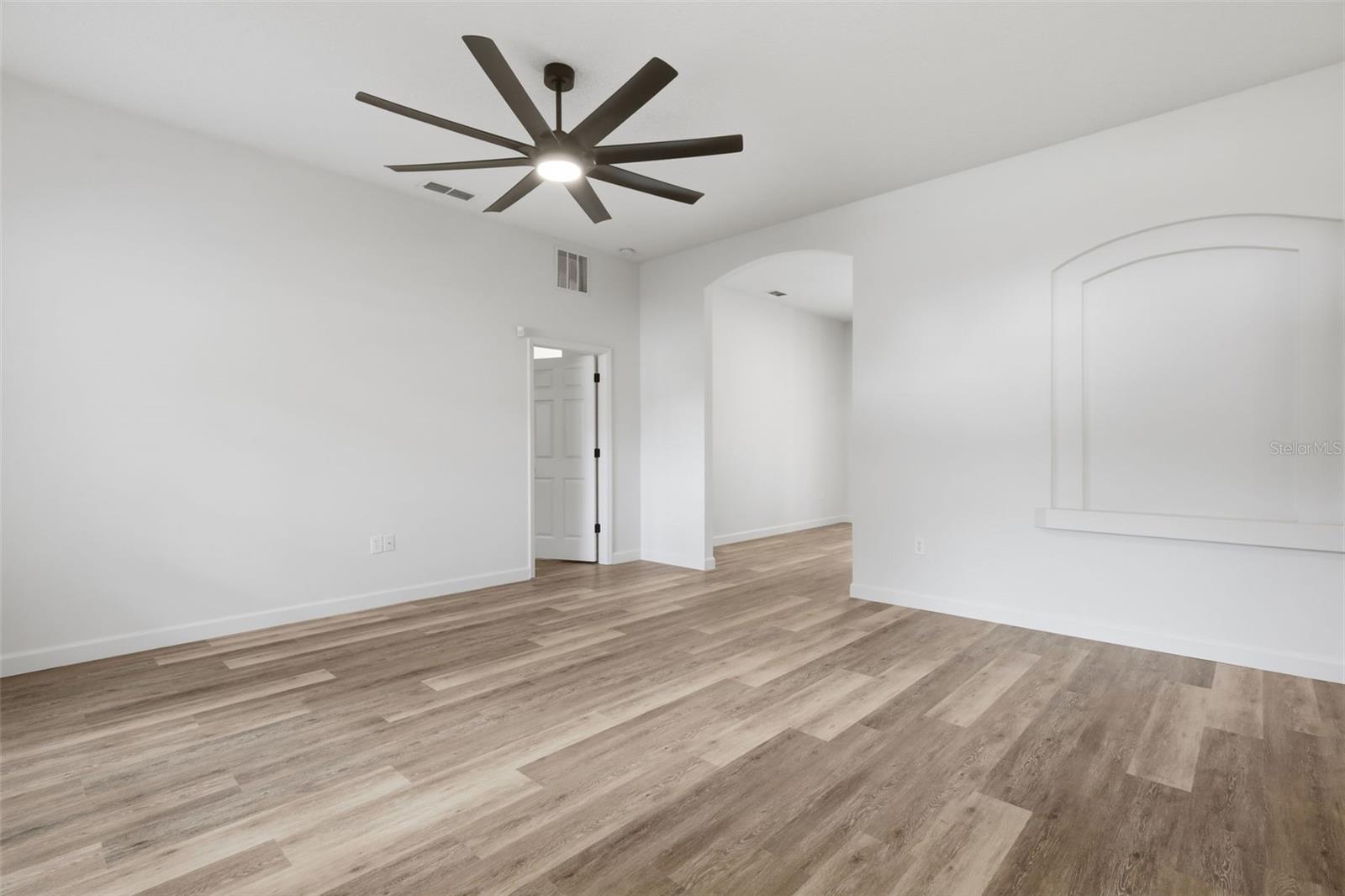 Image 11 of 36 For 814 Cypress Oak Circle