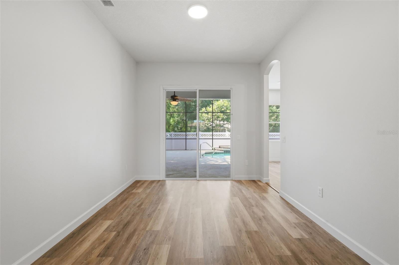Image 13 of 36 For 814 Cypress Oak Circle