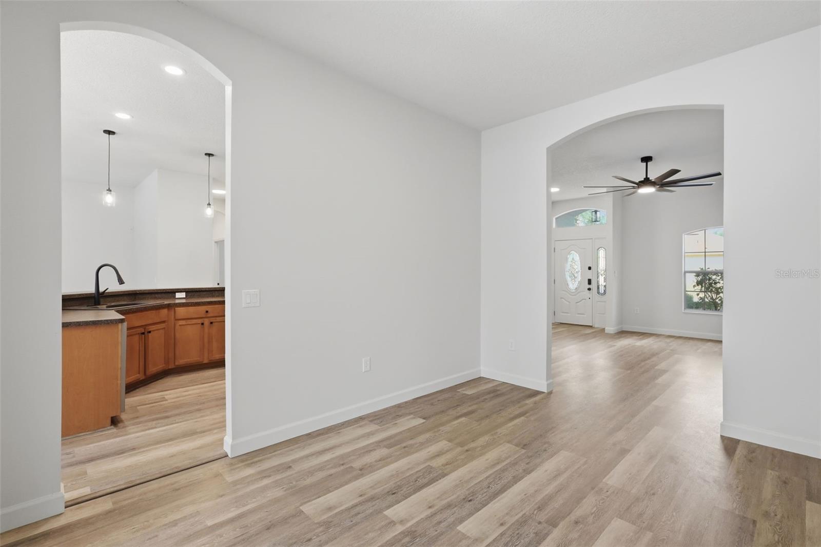 Image 14 of 36 For 814 Cypress Oak Circle