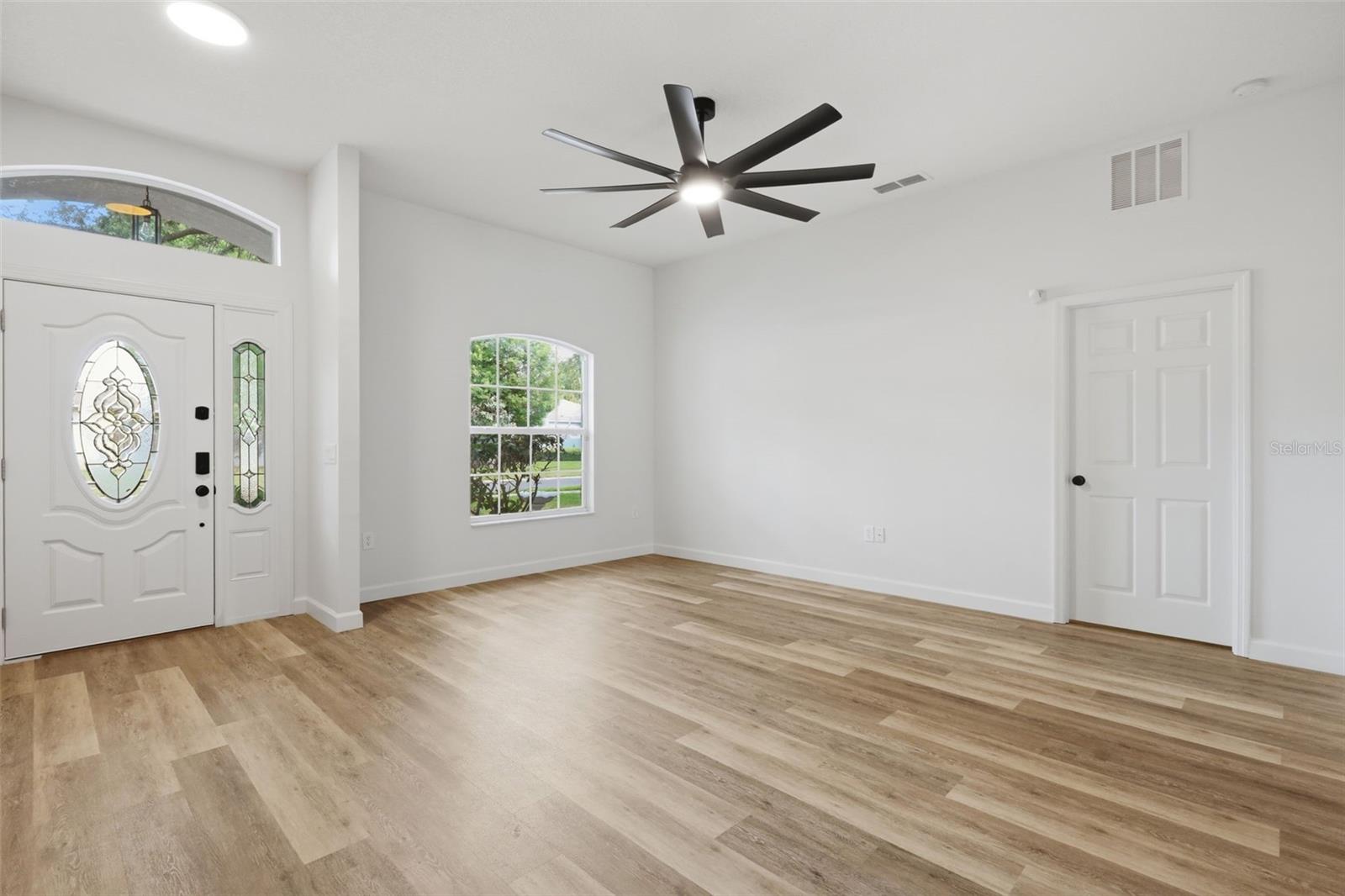 Image 5 of 36 For 814 Cypress Oak Circle