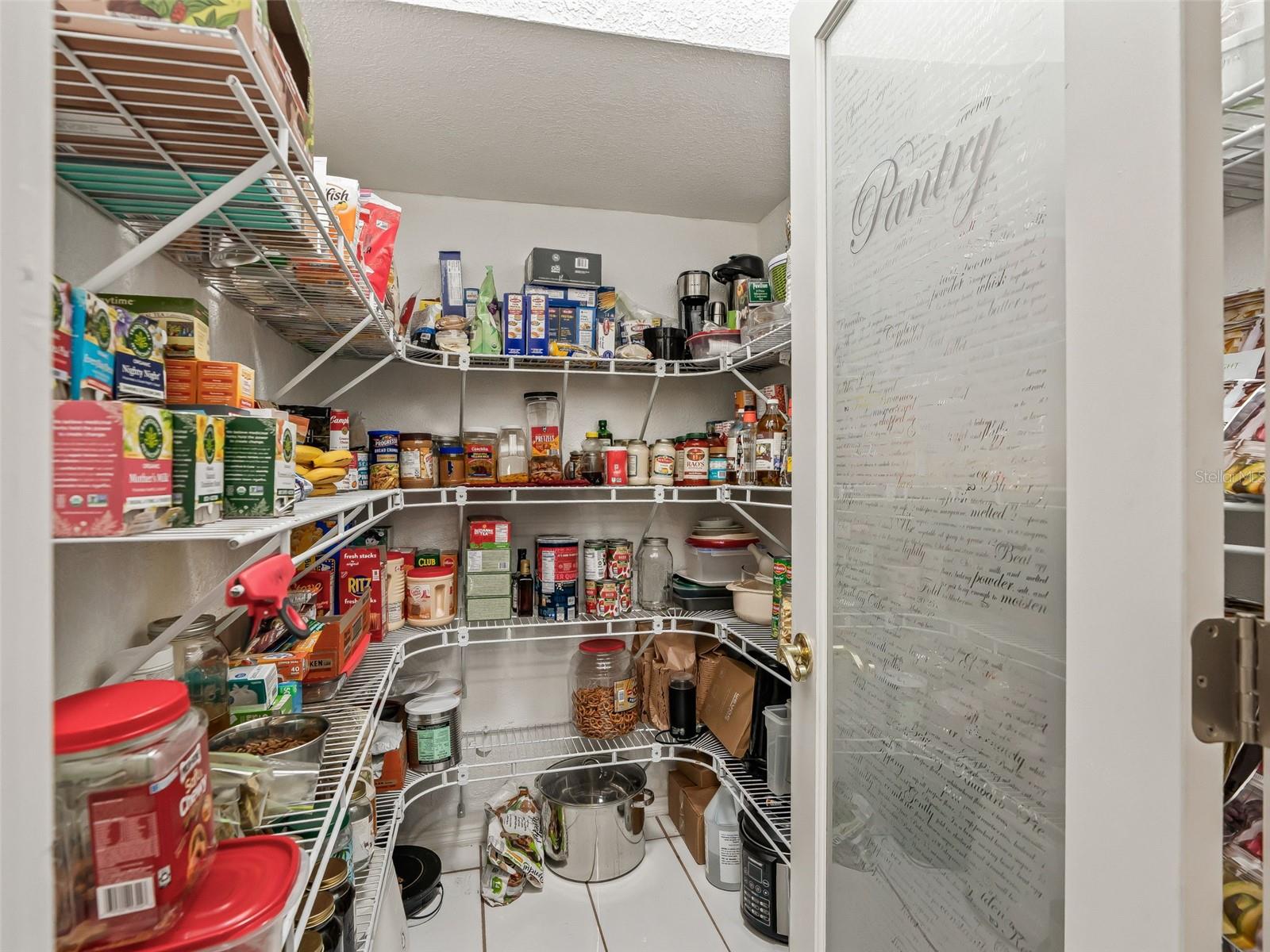 Image 13 of 63 For 7157 Knoxville Dr