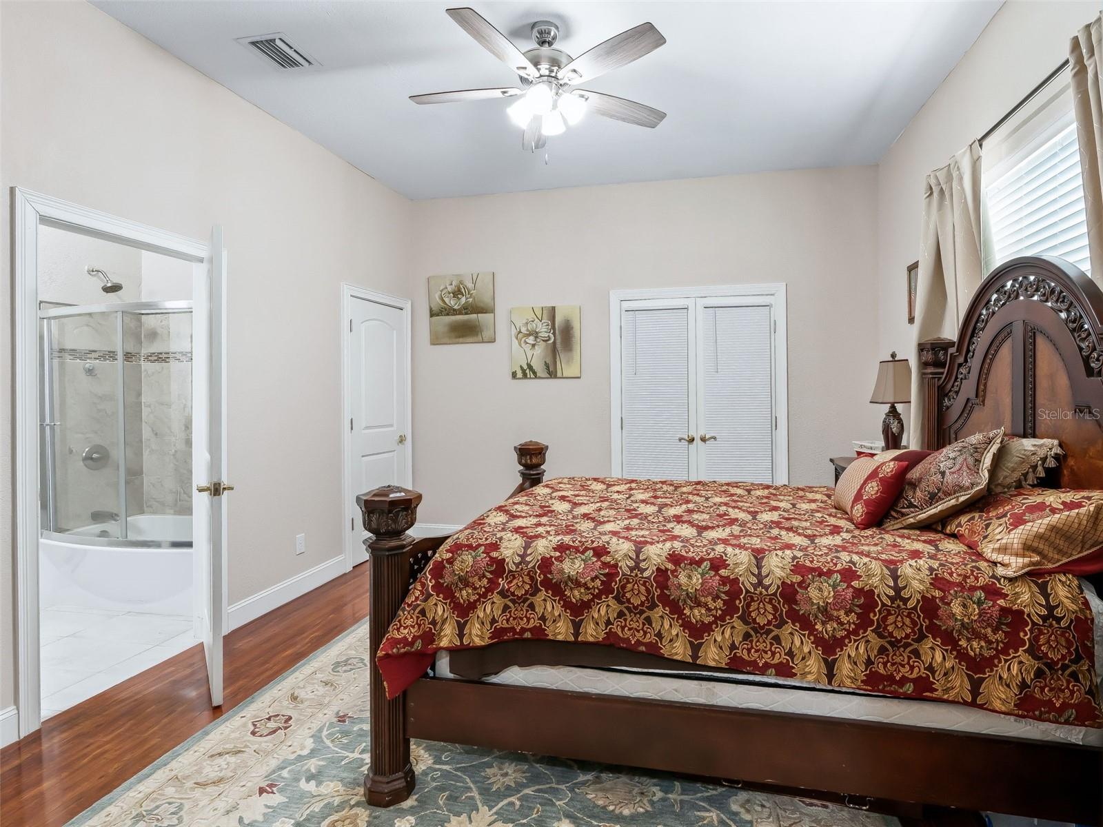 Image 24 of 63 For 7157 Knoxville Dr